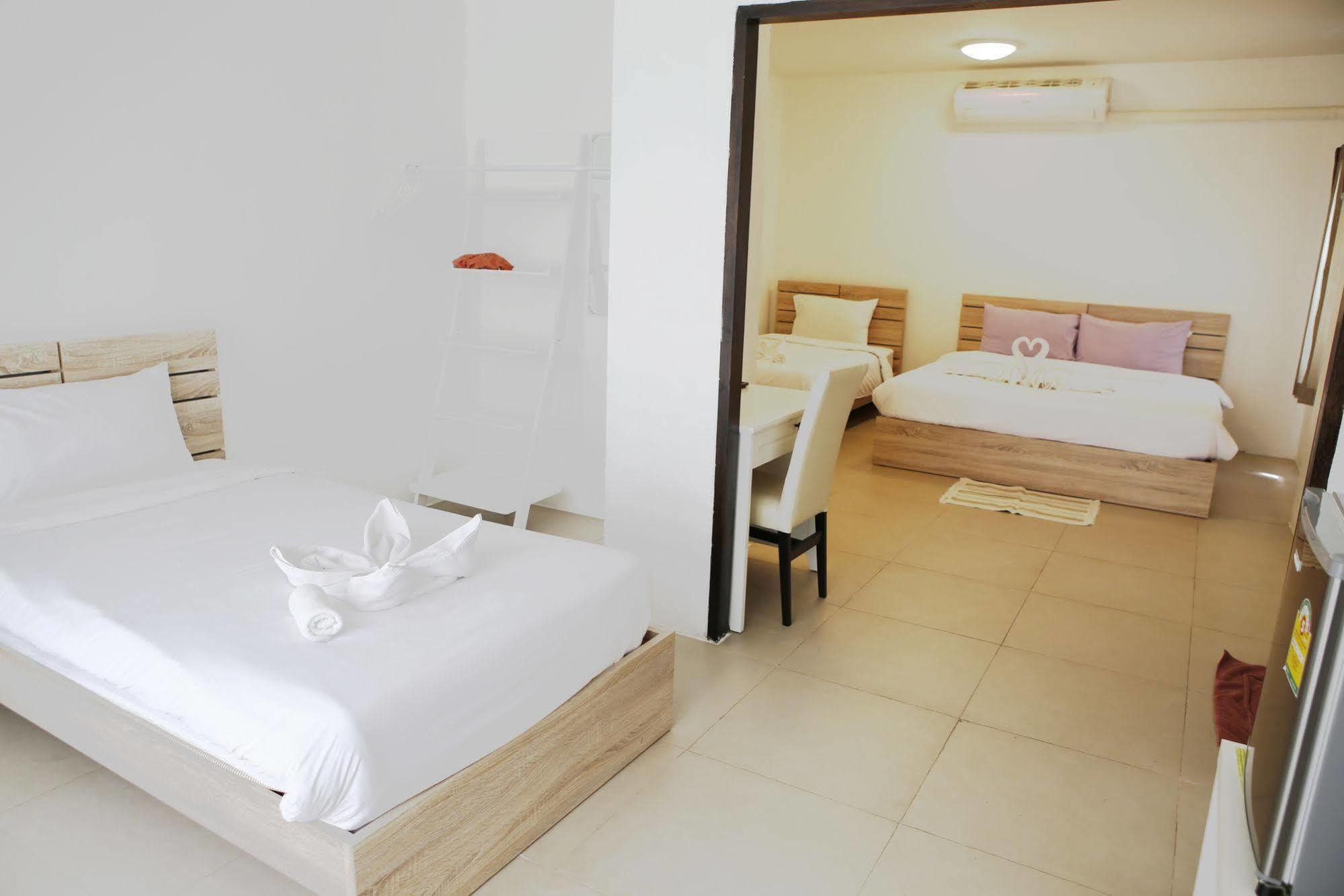 Отель Mona Chiangmai Boutique Чиангмай Экстерьер фото